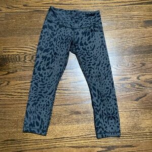 Lululemon (Leopard Print) Leggings